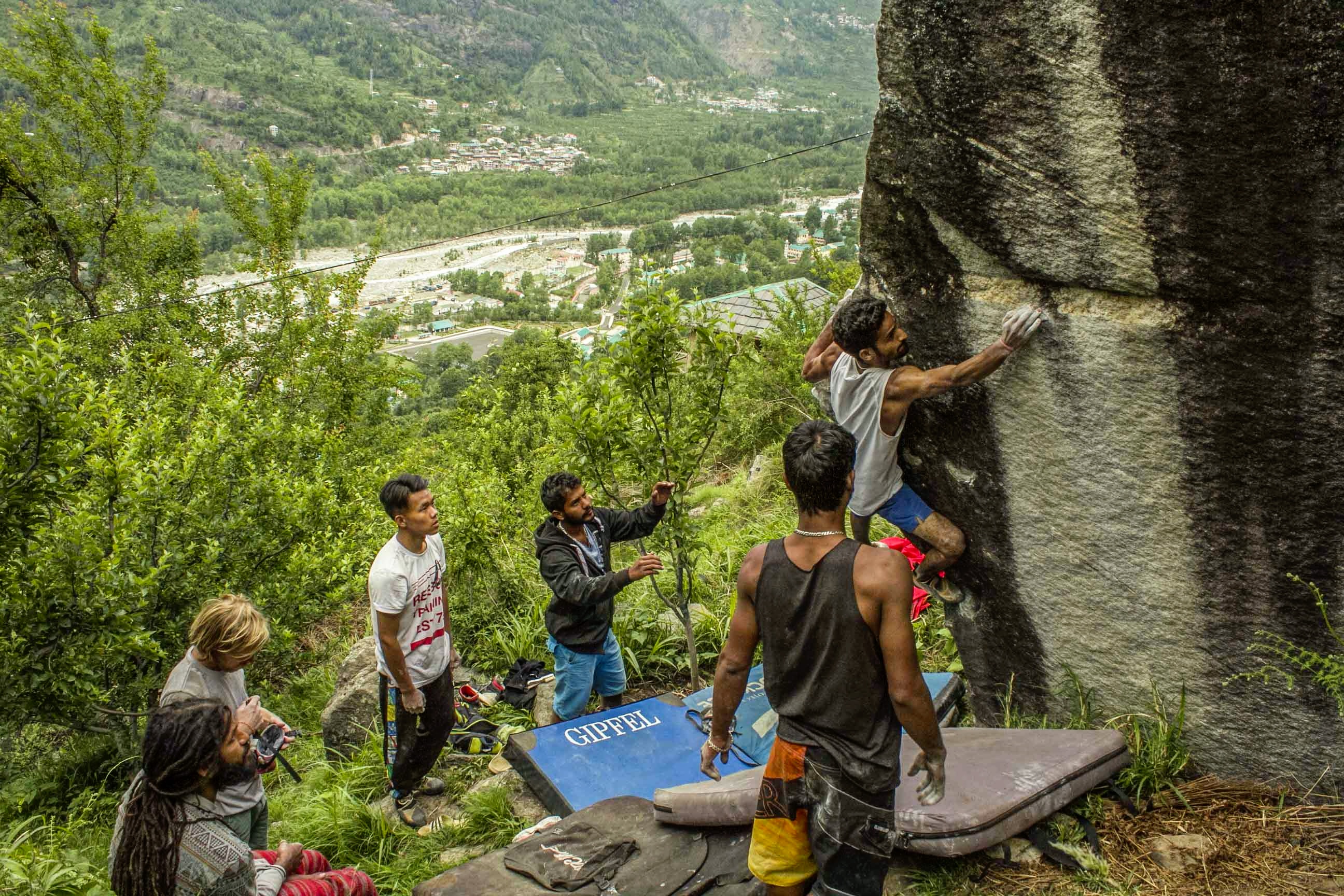 climbingImage